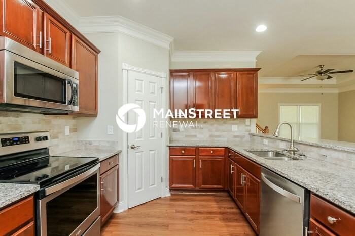 15032 Alexander Place Dr - Photo 5 of 17