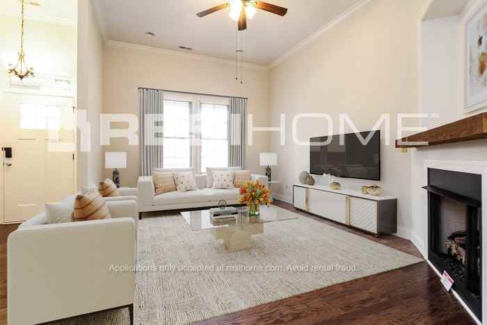 69 Lyle Dr - Photo 5 of 17