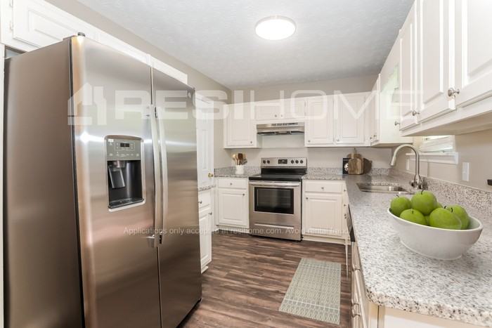 2036 Hilda Burns Pl - Photo 2 of 19