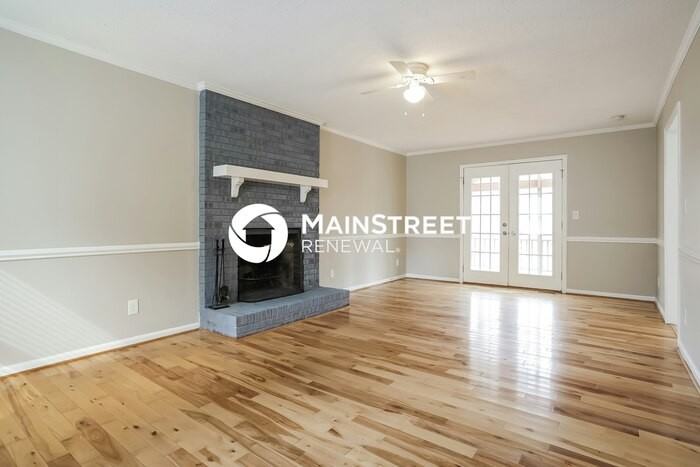 304 Keri Dr - Photo 4 of 17