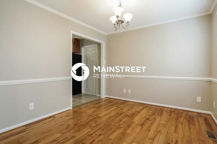 304 Keri Dr - Photo 6 of 17
