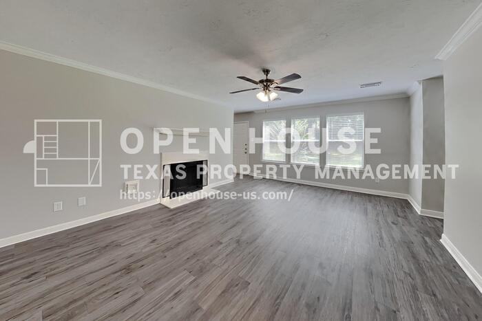 814 Gunnison - Photo 4 of 23
