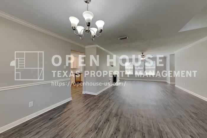 814 Gunnison - Photo 7 of 23