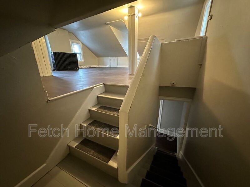 633 Manor St #2 - Photo 6 of 13