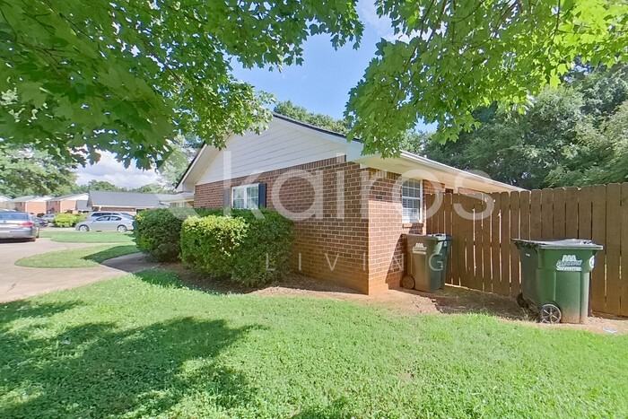 100 Deer Pkwy - Photo 2 of 17