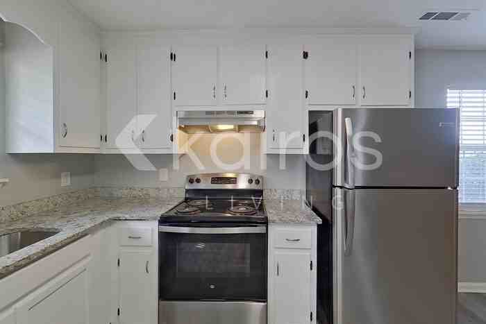 100 Deer Pkwy - Photo 7 of 17