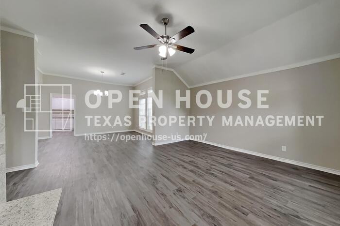 21079 Southern Colony Ct - Photo 4 of 19