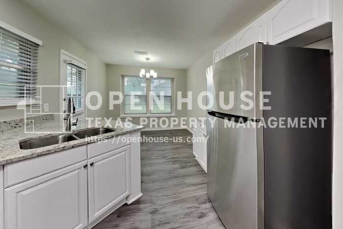 21079 Southern Colony Ct - Photo 6 of 19