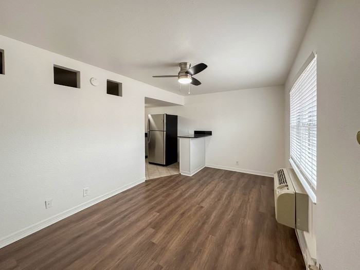 2311 Stella St #124 - Photo 3 of 7