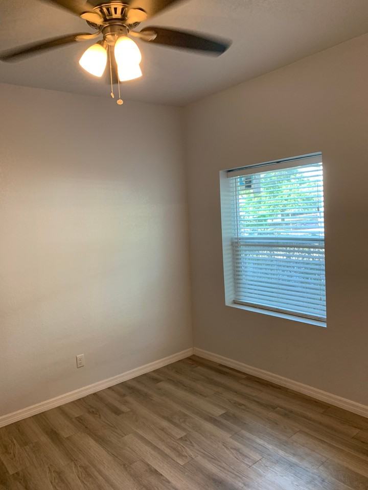2334 3rd Ave S #3 - Photo 5 of 12