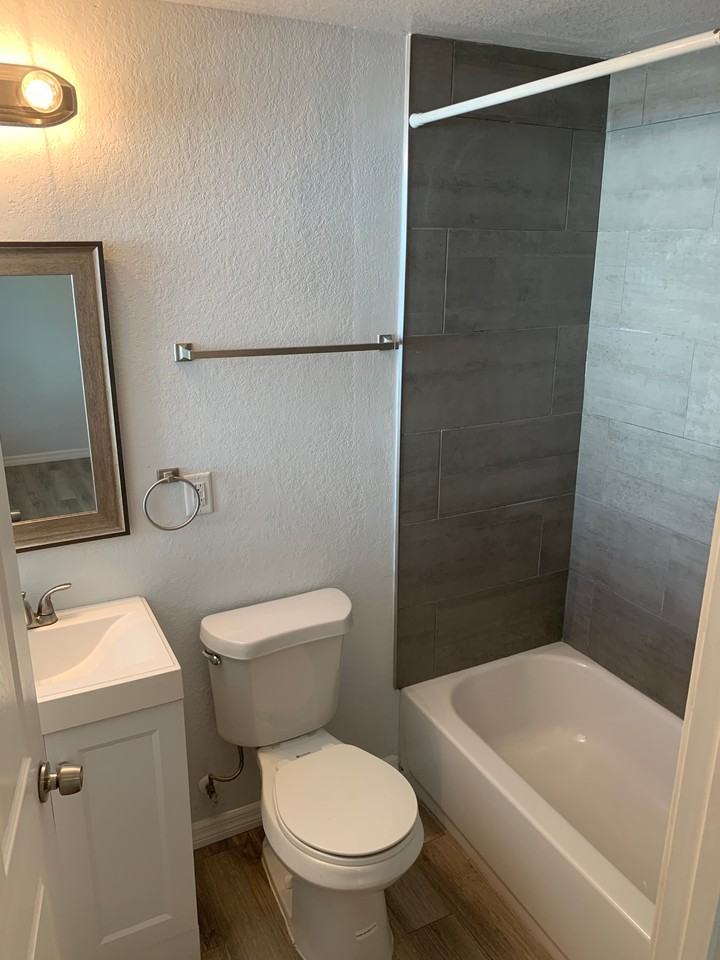 2334 3rd Ave S #3 - Photo 6 of 12