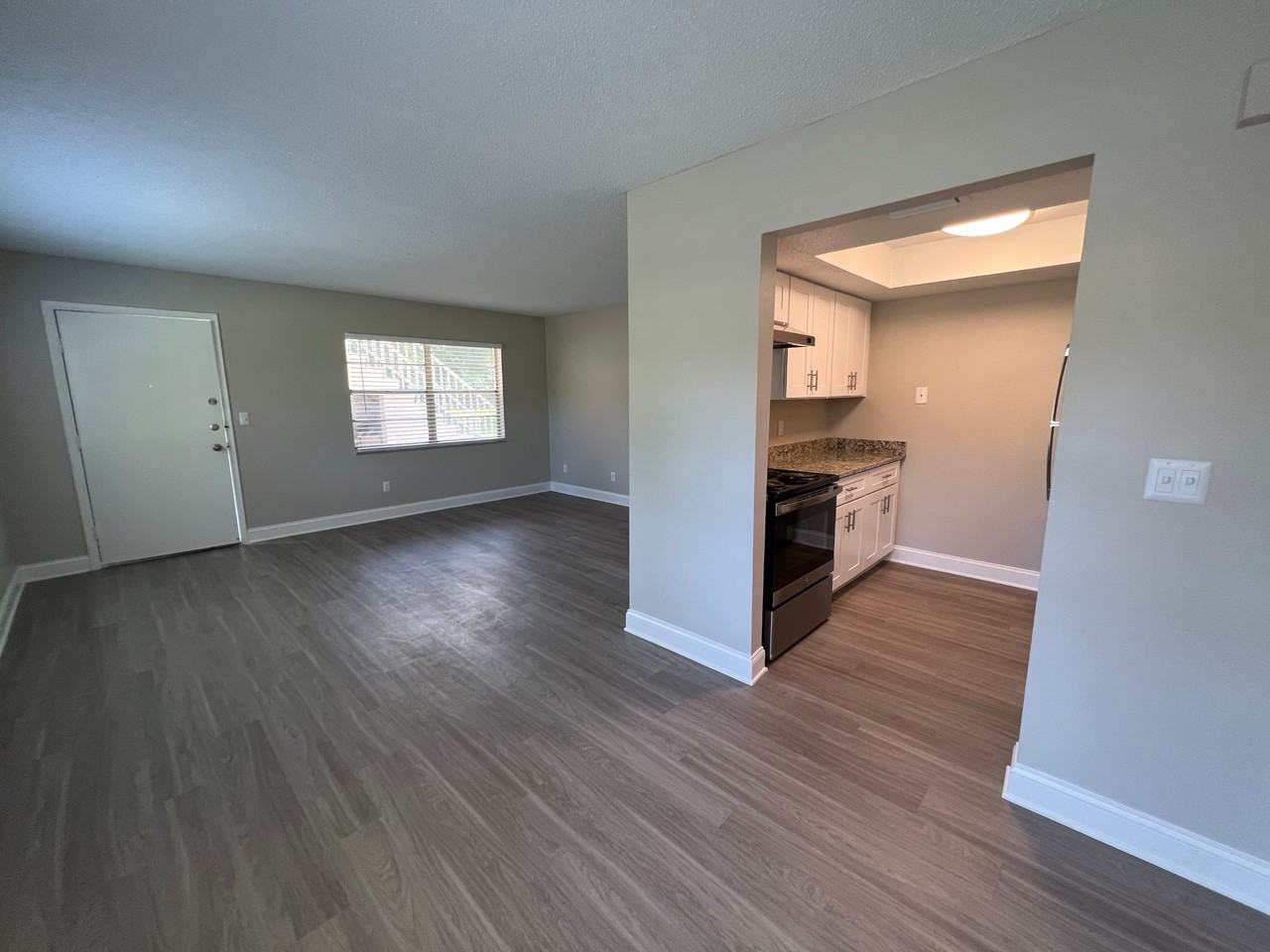 4700 46th Ave N #3 - Photo 3 of 9