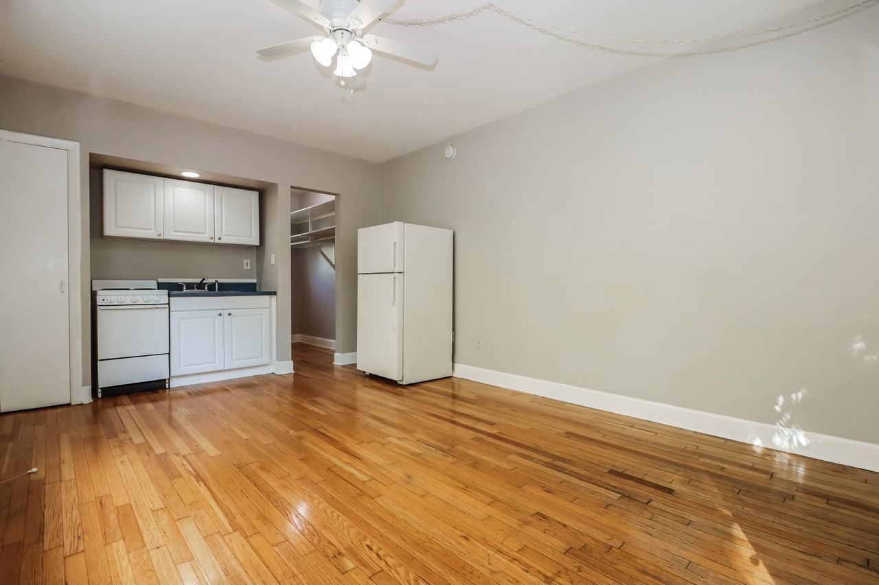 301 4th Ave N #604 - Photo 6 of 11