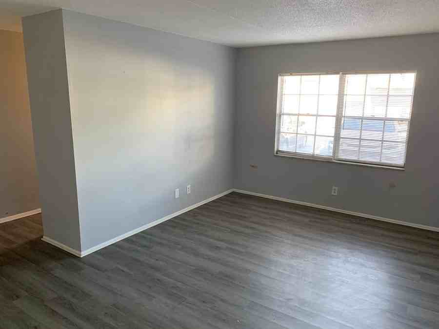 111 Sw Madison Cir N #206 - Photo 3 of 9