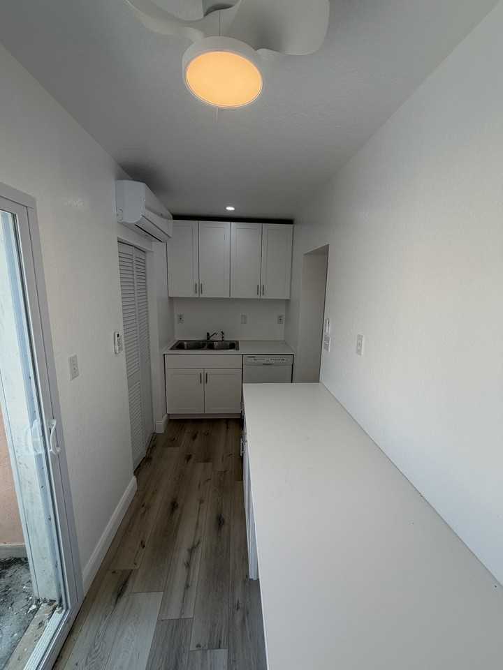 1028 56th Ave S - Photo 6 of 16