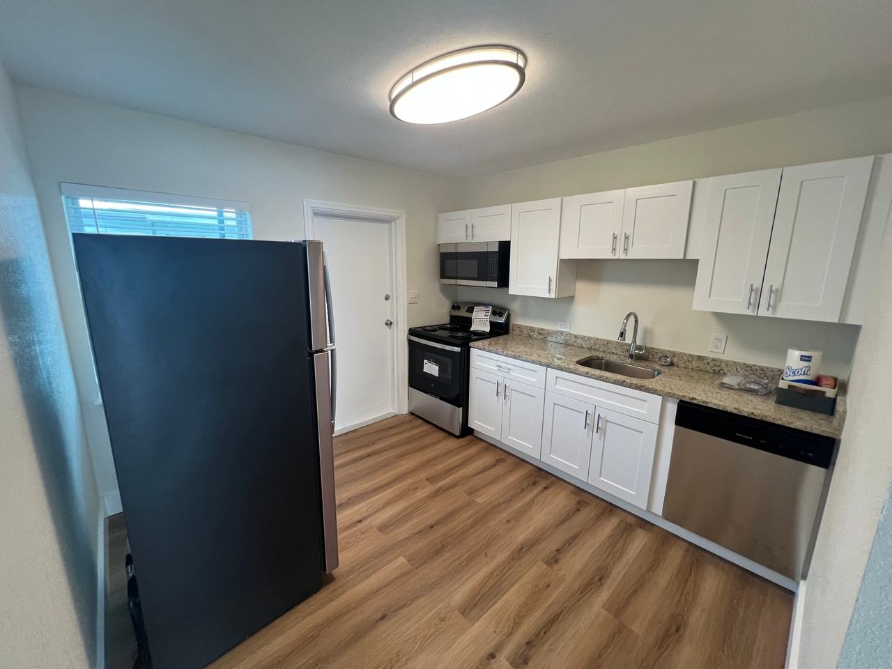 6642 5th Ave N #D - Photo 6 of 20