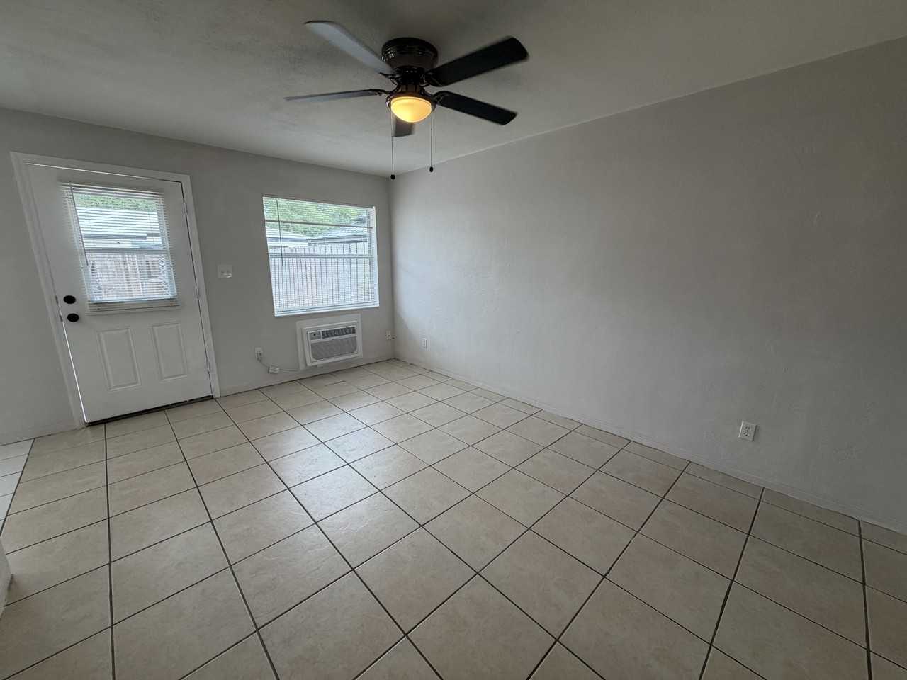 7111 Dartmouth Ave N #2 - Photo 4 of 9