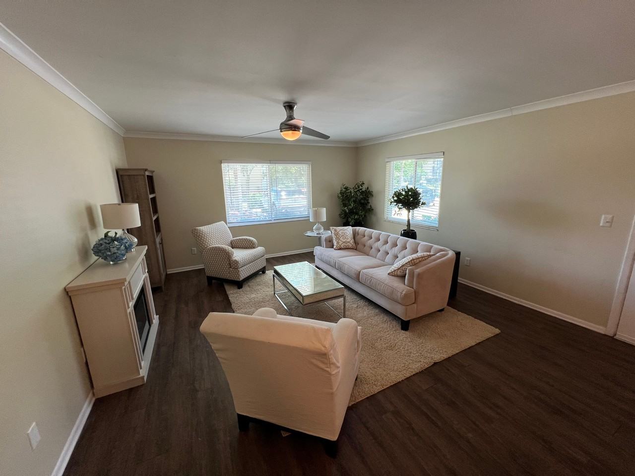 131 41st Ave N, St Petersburg, FL 33703 - Photo 4 of 32