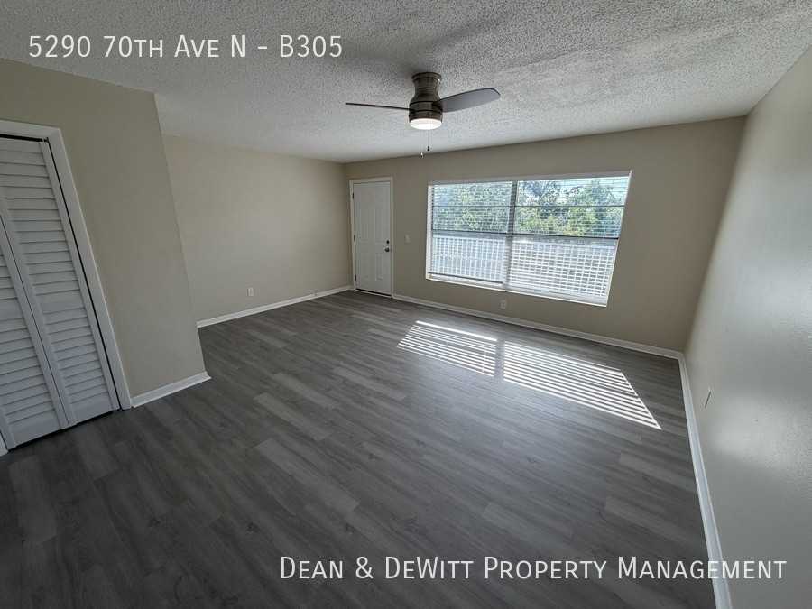 5290 70th Ave N, Pinellas Park, FL 33781 - Photo 3 of 31