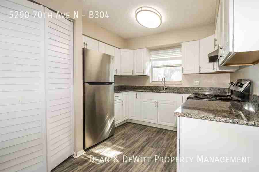 5290 70th Ave N #B304 - Photo 4 of 16