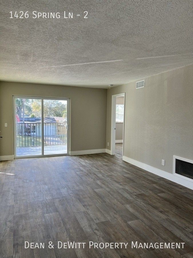 1426 Spring Ln, Clearwater, FL 33755 - Photo 2 of 18