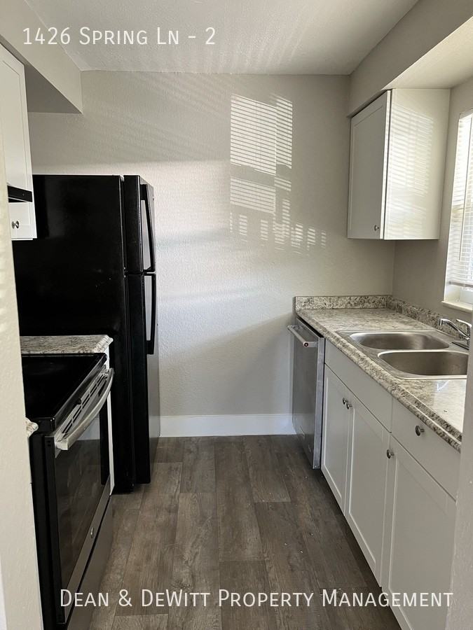 1426 Spring Ln, Clearwater, FL 33755 - Photo 4 of 18