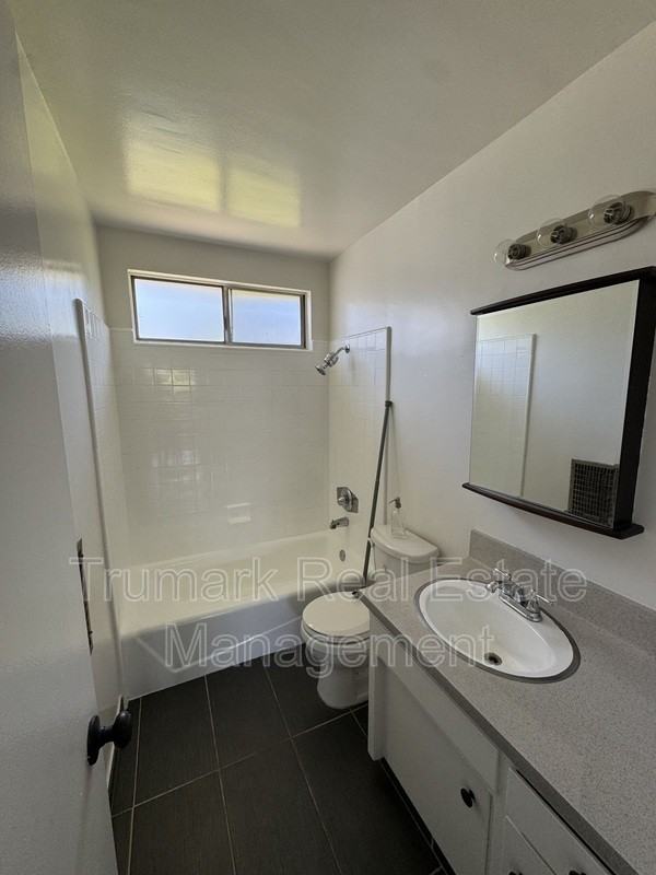 4350 Prospect Ave #6 - Photo 3 of 6