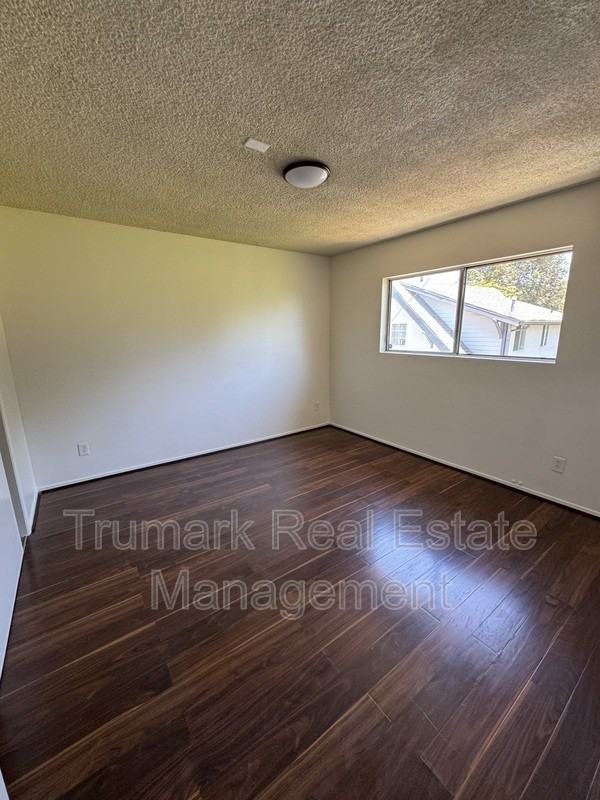 4350 Prospect Ave #6 - Photo 4 of 6