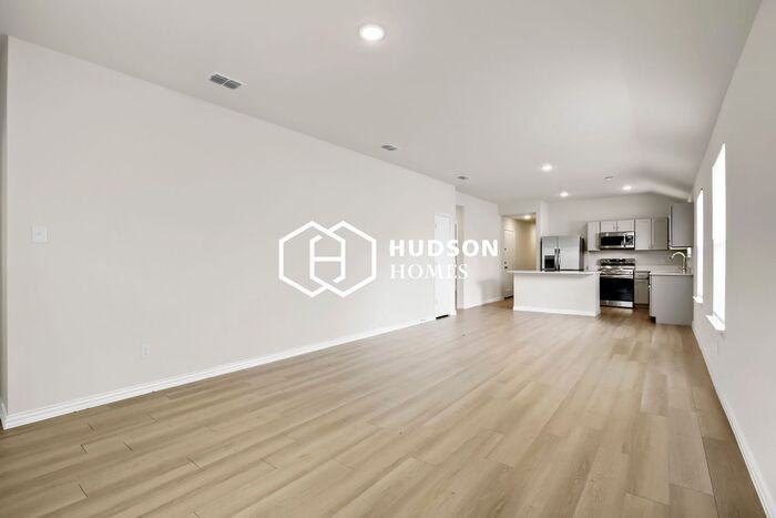 112 Doma Ave - Photo 3 of 13