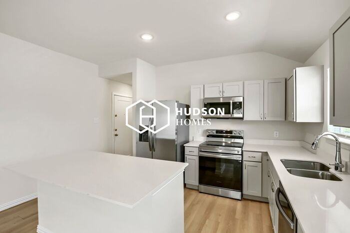 112 Doma Ave - Photo 5 of 13