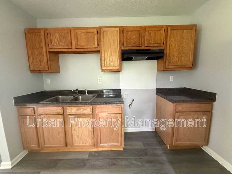 3608 Hicky St - Photo 4 of 9