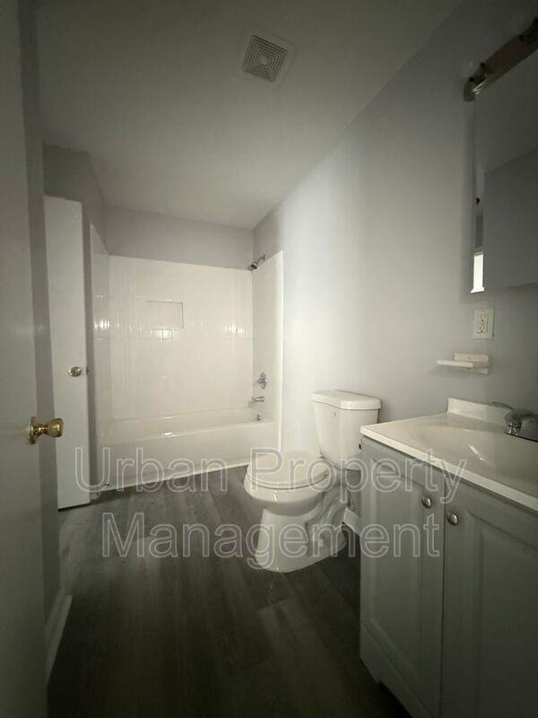 3608 Hicky St - Photo 5 of 9