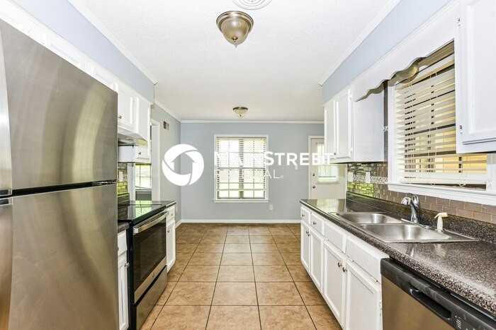 6816 Birch Run Ln - Photo 7 of 19
