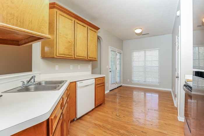 119 Round Table Ln - Photo 6 of 12