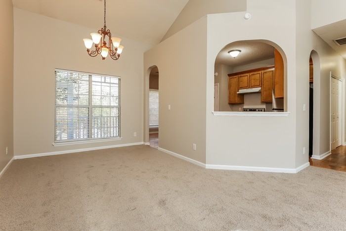 119 Round Table Ln - Photo 7 of 12