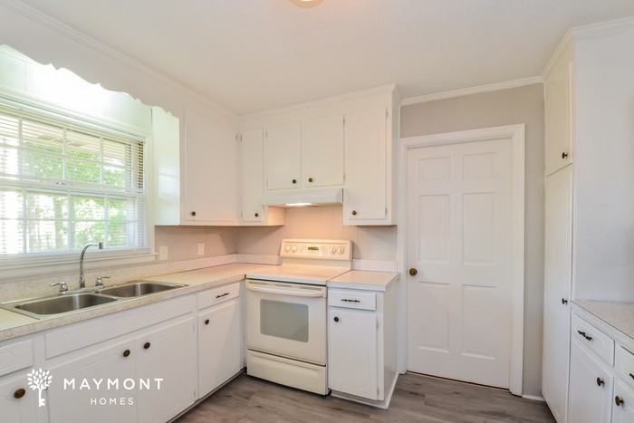 714 Vintage Ln - Photo 7 of 13