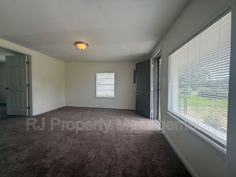 3742 Berry Ln - Photo 2 of 9