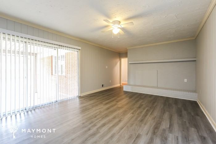 460 W Georgia St - Photo 7 of 12