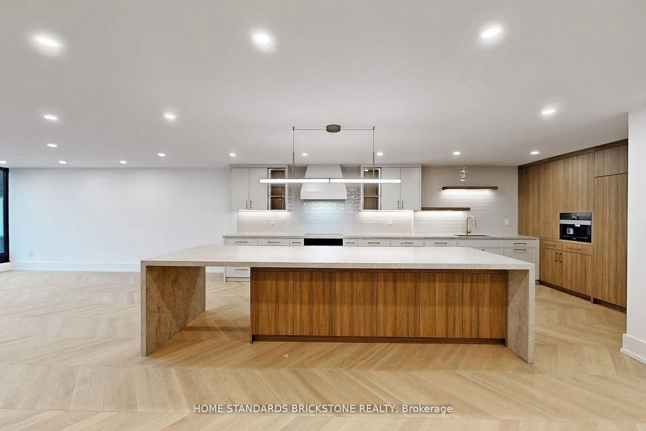 110 Bloor Street West - Photo 10