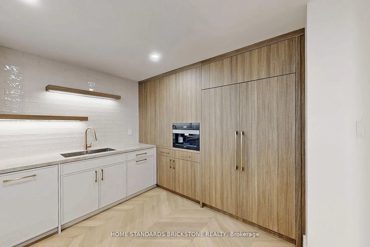 110 Bloor Street West - Photo 11
