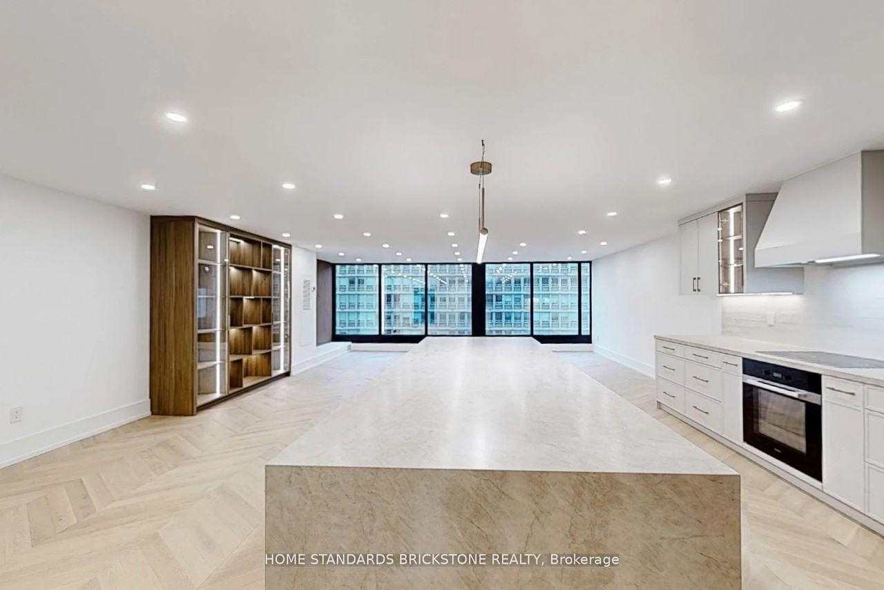 110 Bloor Street West - Photo 13