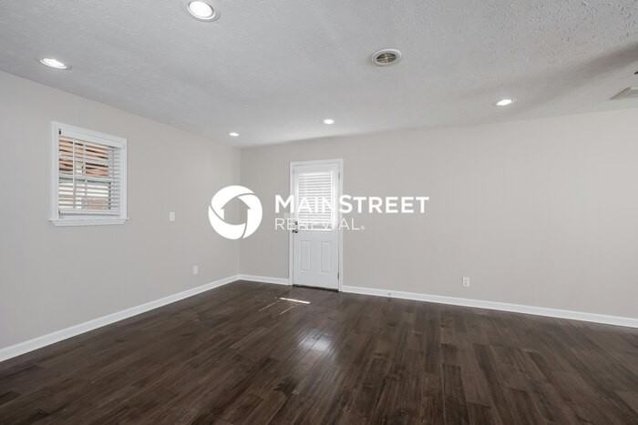 5411 Laureltree Pl - Photo 7 of 16