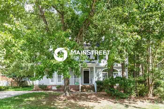 4404 Liverpool Ln - Photo 2 of 17