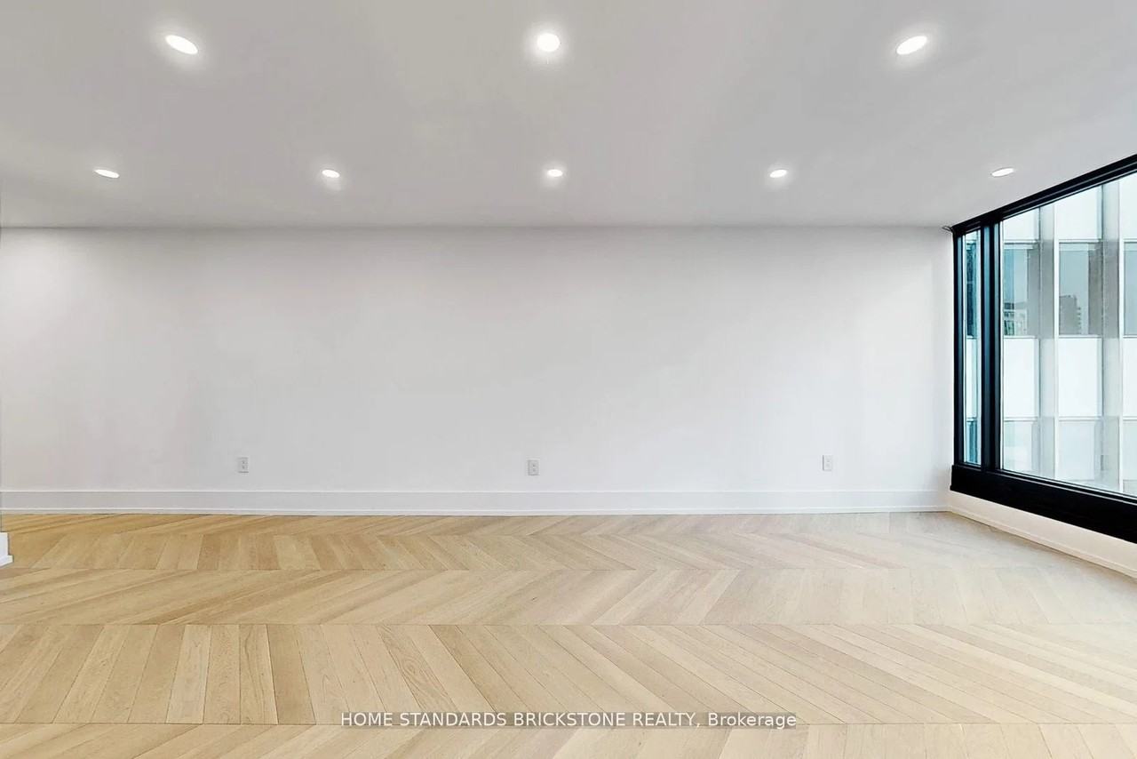 110 Bloor Street West - Photo 17