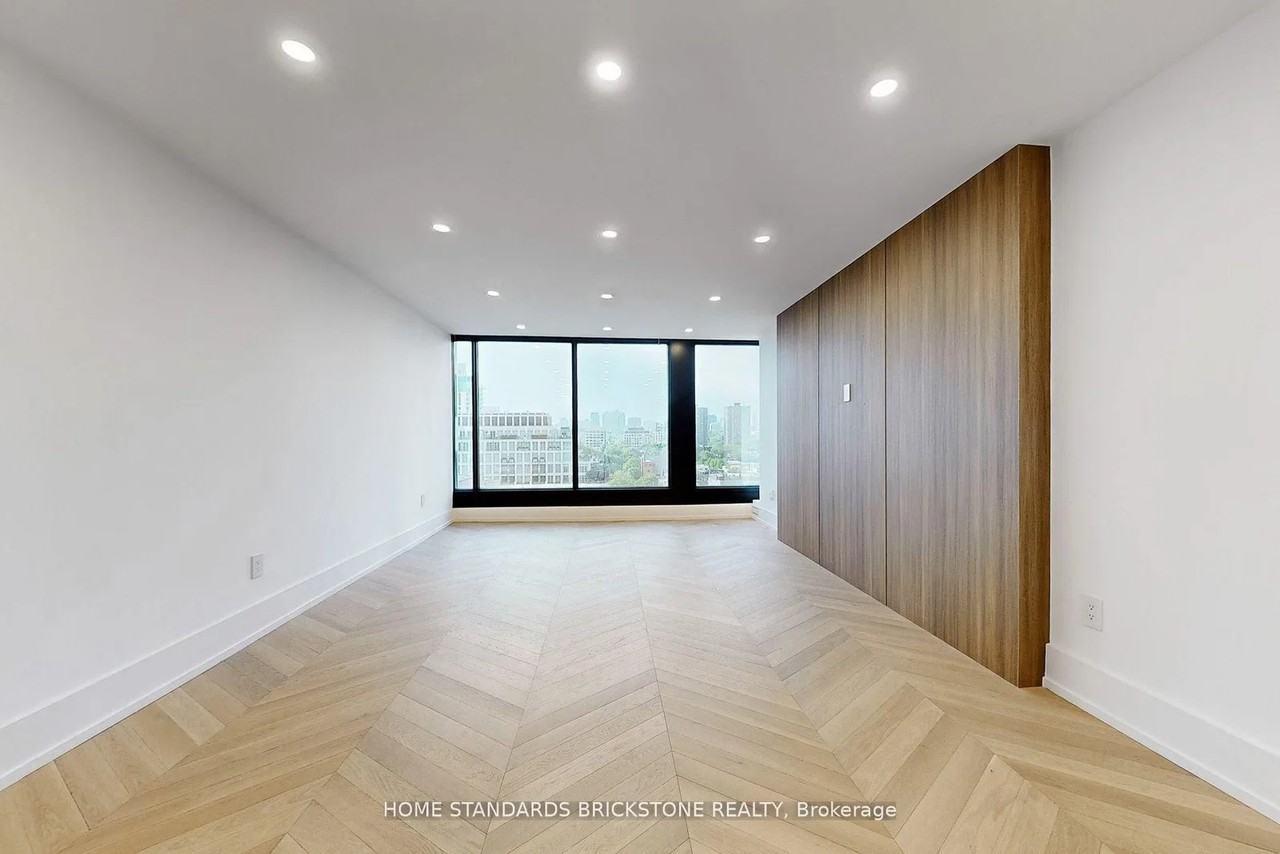 110 Bloor Street West - Photo 19