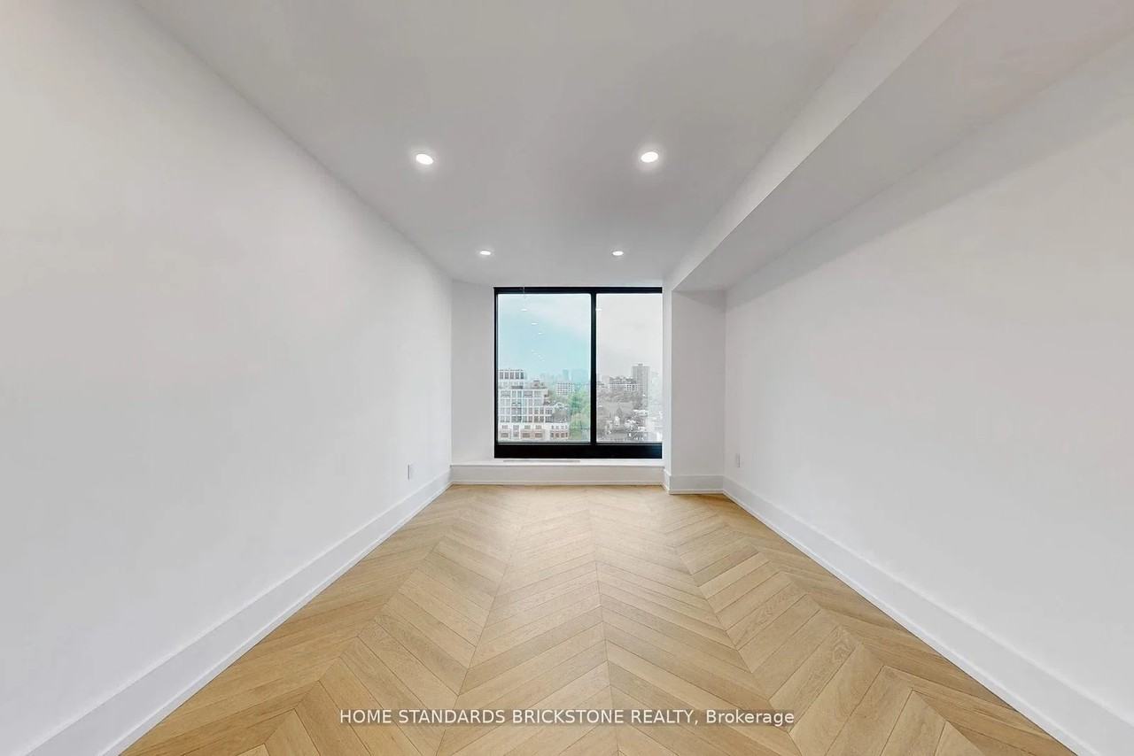 110 Bloor Street West - Photo 27