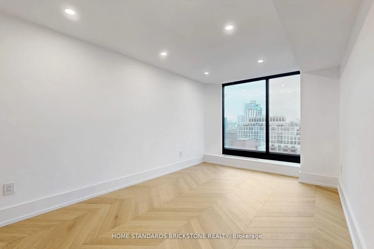 110 Bloor Street West - Photo 30