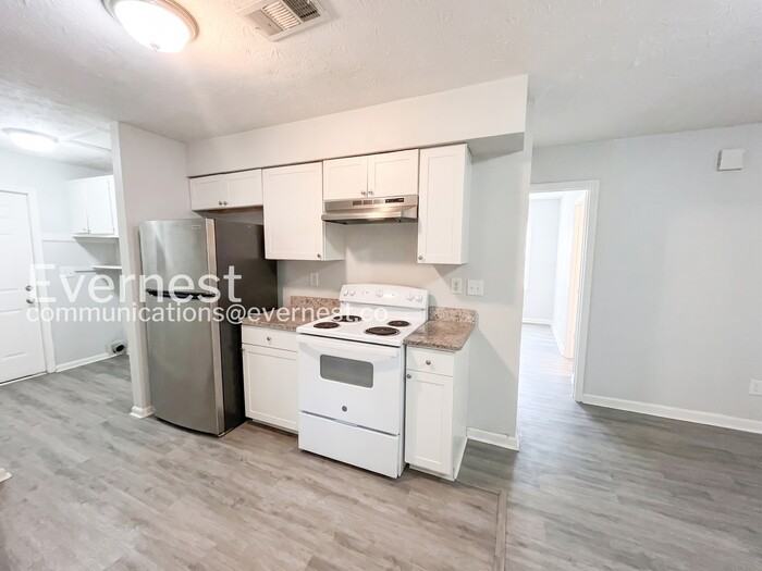 9007 Homewood Dr - Photo 4 of 20