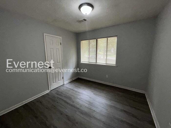 9007 Homewood Dr - Photo 7 of 20