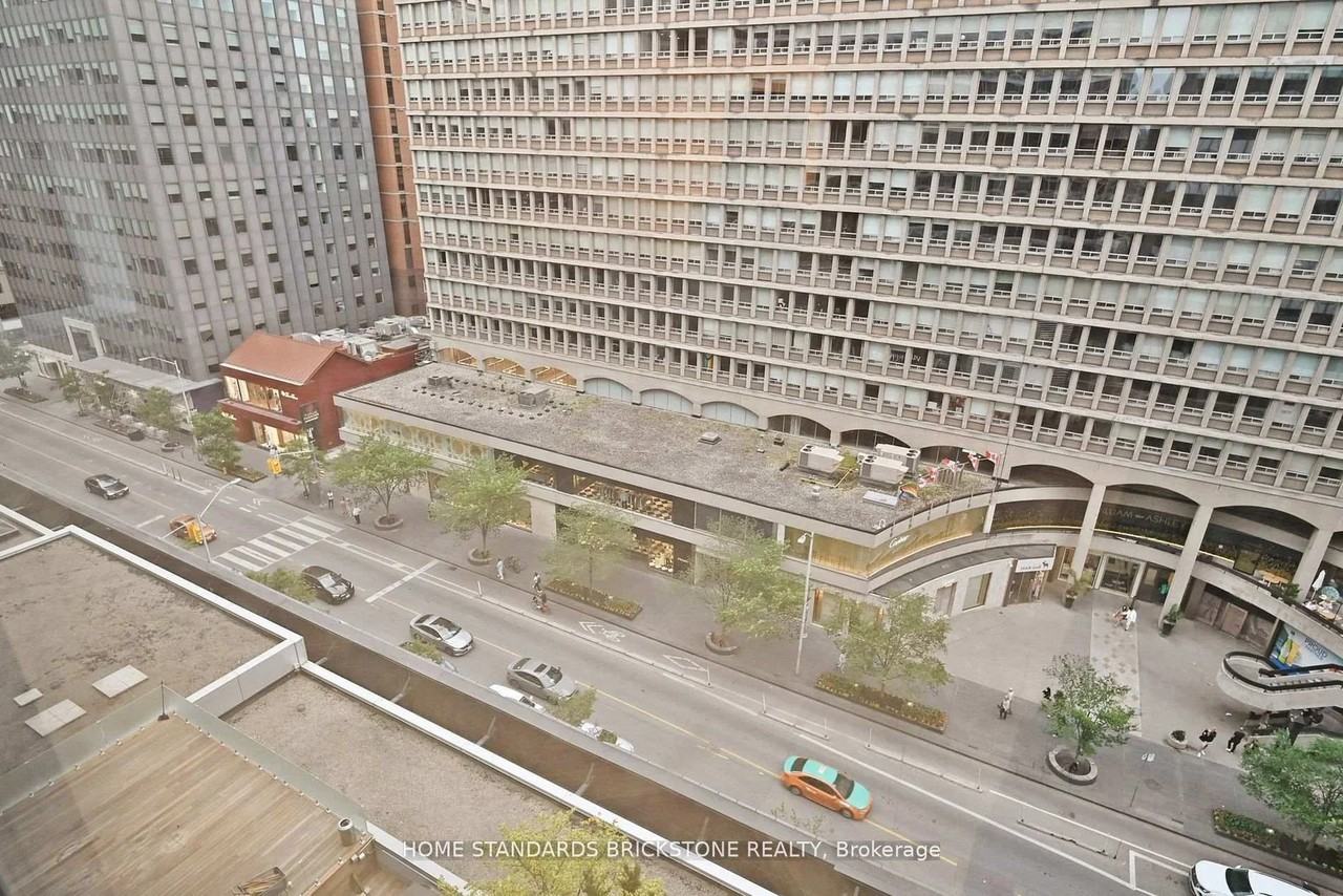 110 Bloor Street West - Photo 31